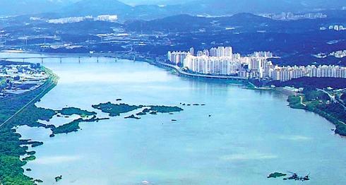 
	�� �ϳ���(���� ����)�� �̾����� �������� �ϸ� �Ѱ� ����� �ھƳ� ������. ������ ����Ʈ ������ �ִ� ���� �����ֽô�. �ָ� ���̴� �ٸ��� ���� ���� ���� ����~��õ���ӵ��ο� ����� �̻�뱳(��Ī)��. /������ ����
